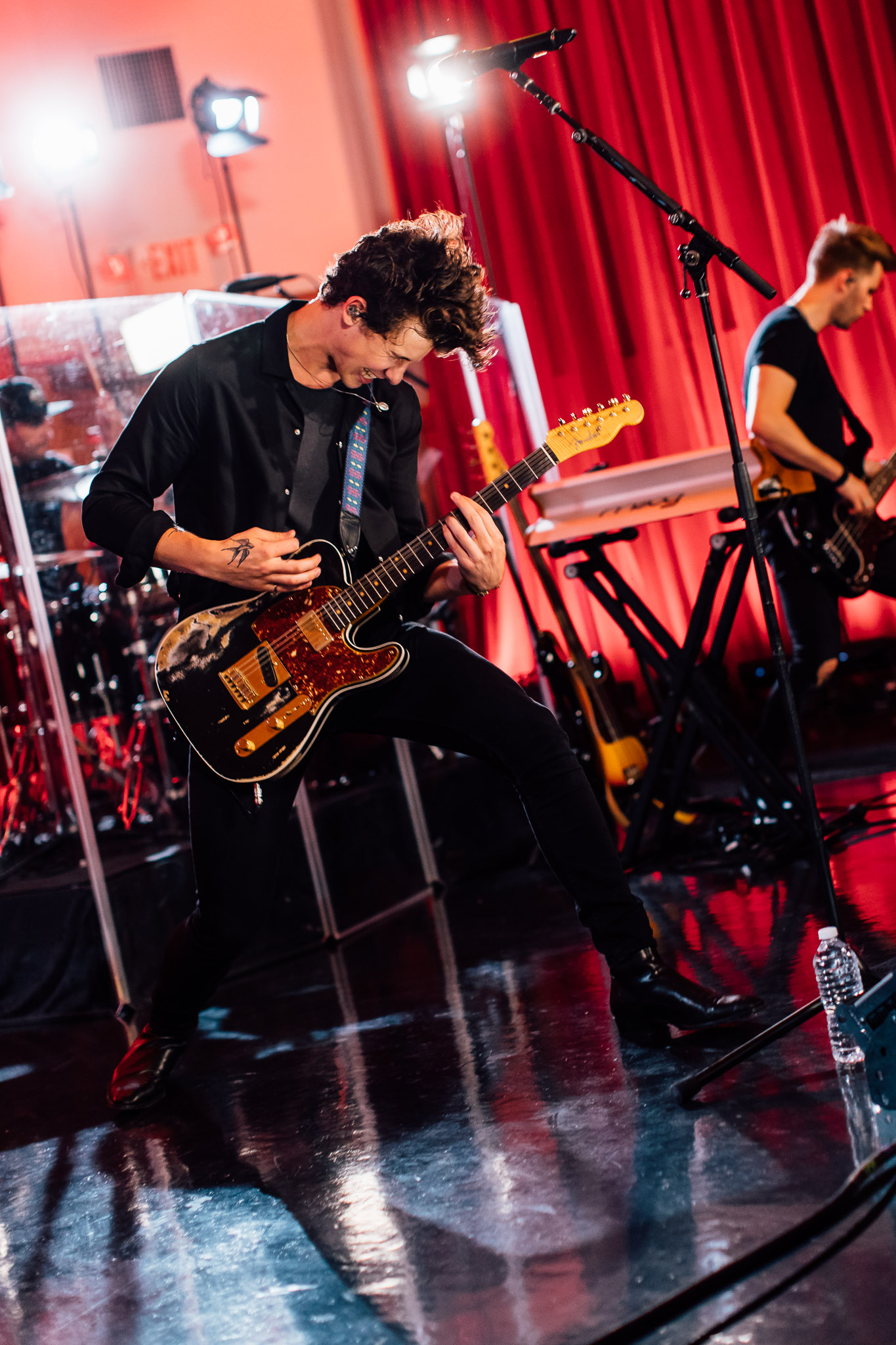 WATCH: Shawn Mendes' incredible live performance in Novaâ€™s Red Room