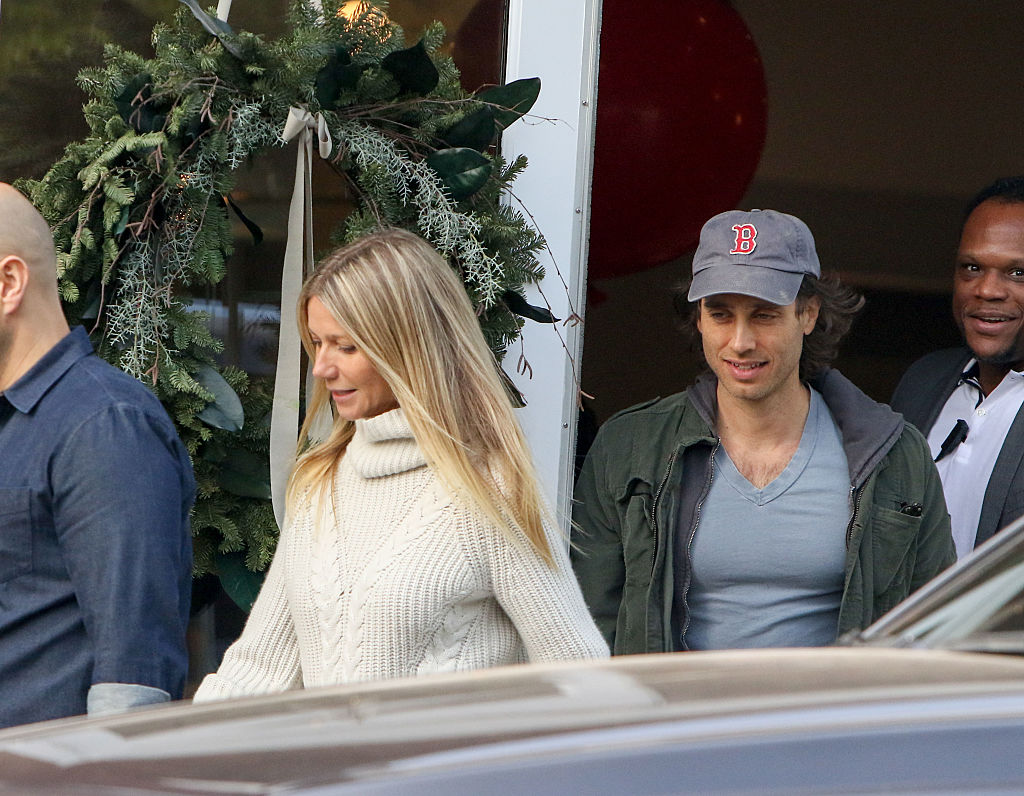 Gwyneth Paltrow Is Engaged To Longtime Beau Brad Falchuk!