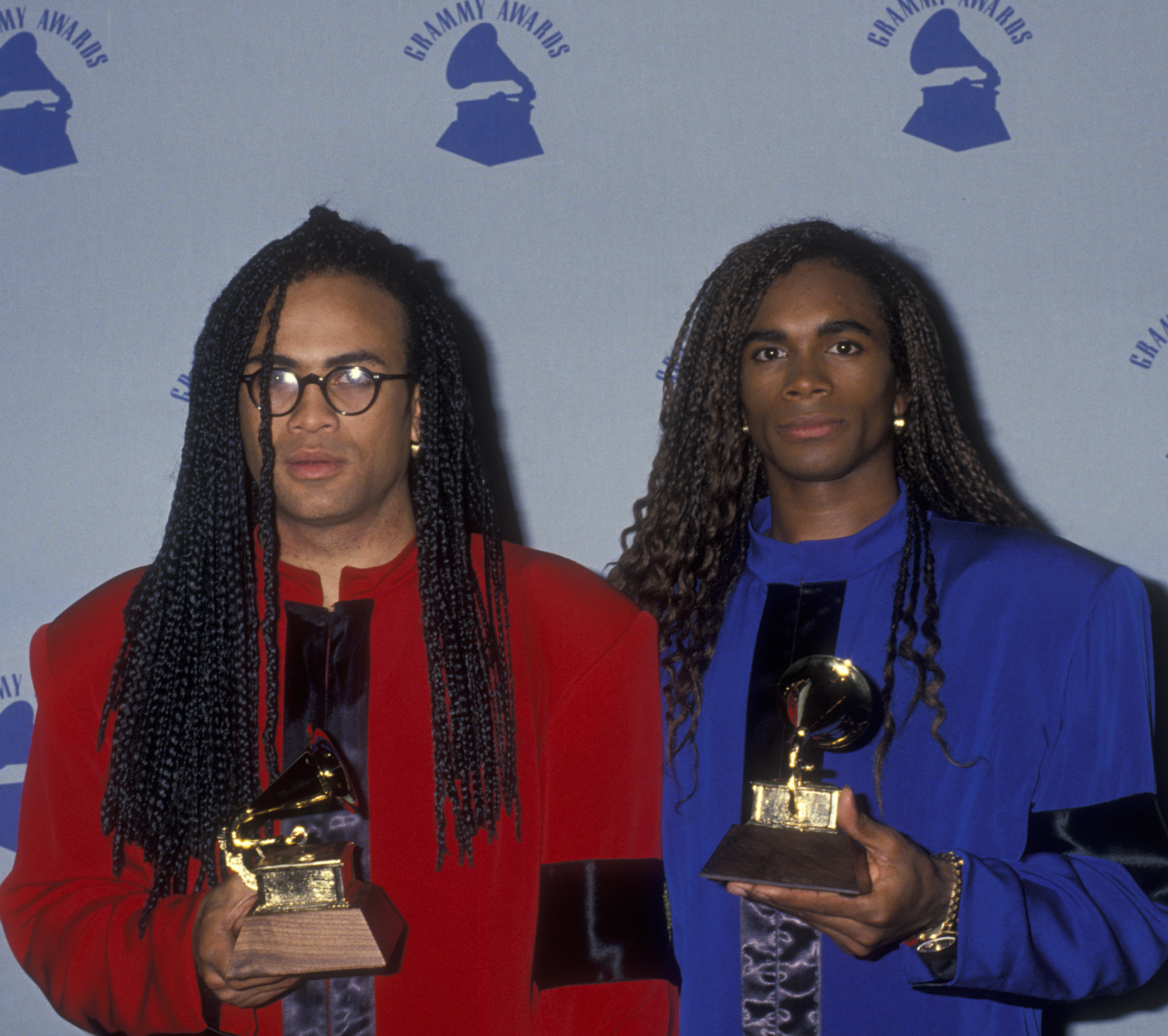 Мили ванили группа. Milli Vanilli Роб Пилатус. Milli Vanilli на Грэмми. Milli Vanilli 1990. Группа Milli Vanilli сейчас.