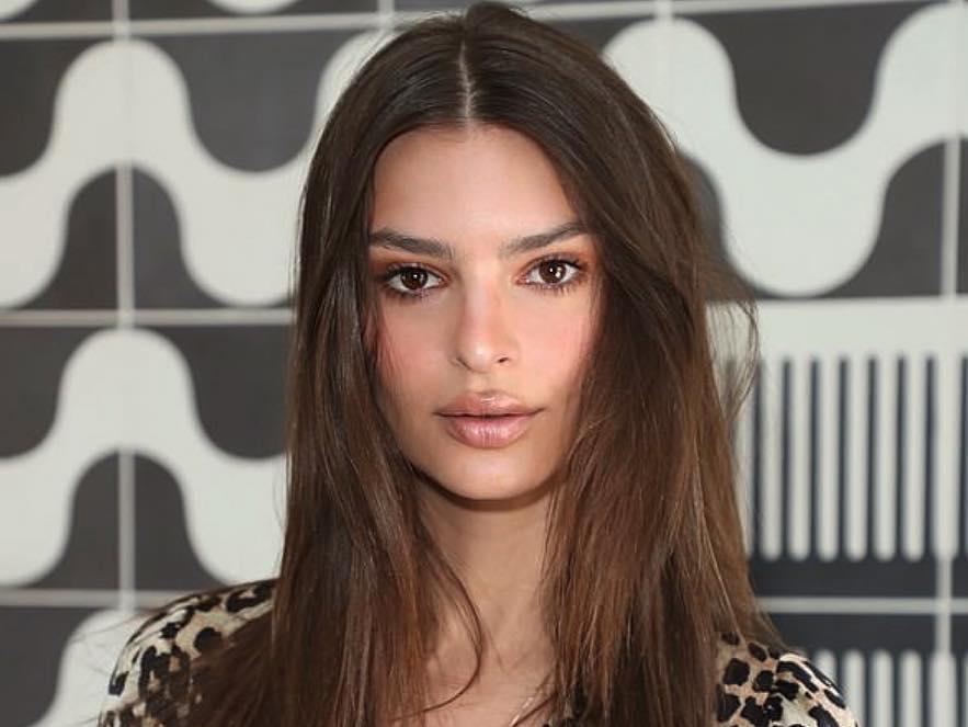 Emily Ratajkowski has gone blonde and of course she looks 