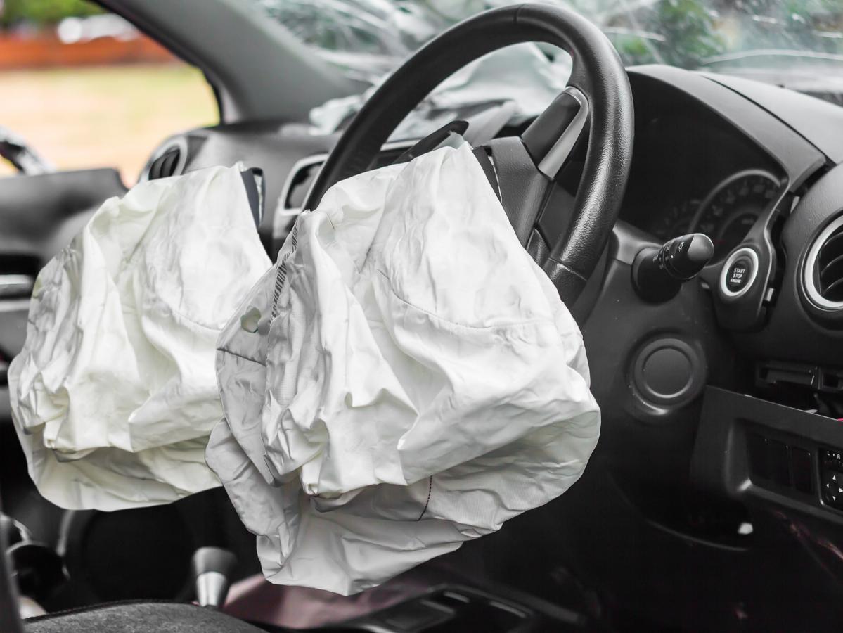 Government to cancel registration for cars with recalled airbags Star
