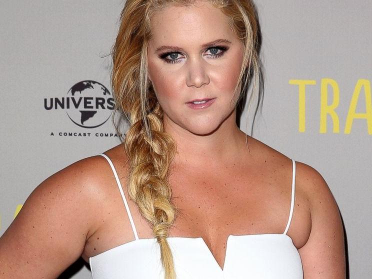 Amy Schumer Goes Topless On Instagram To Defend Controversies Nova 969 