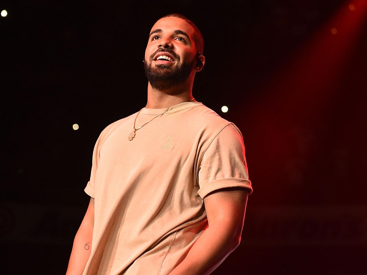 Reports a former porn star is pregnant with Drake's baby ...