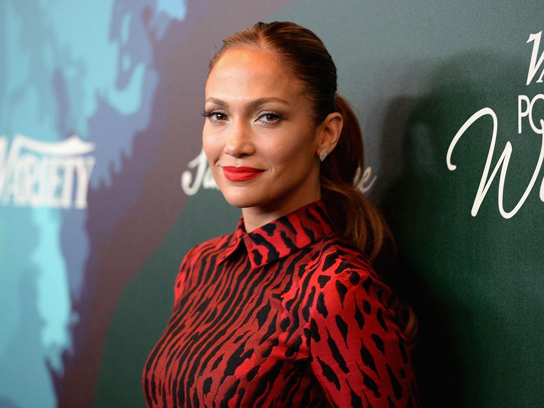 How JLo looks so good at almost 50 | Nova 969
