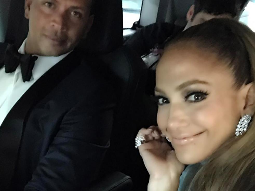 Everyone is talking about Jennifer Lopez’s diva bathroom antics | Nova 100