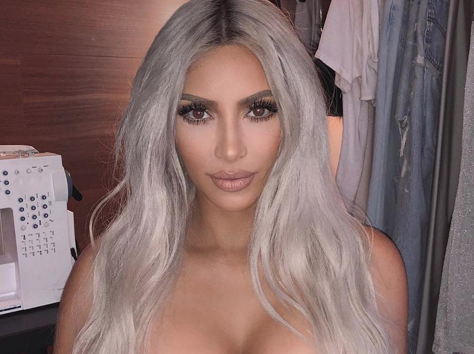 naked penis in girl hands from Tate lil kim half naked