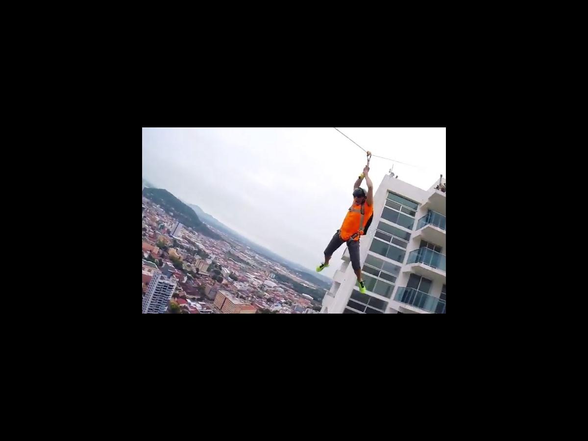 World's largest urban zipline NOVA FM