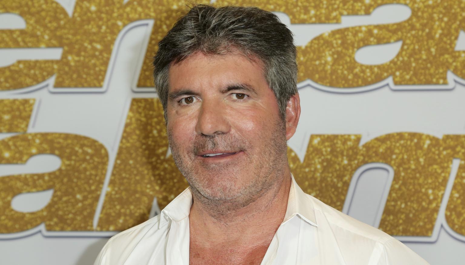 Simon Cowell Shocks Fans With A Completely New Look Nova 100 Simon Cowell Shocks Fans With A Completely New Look Nova 100