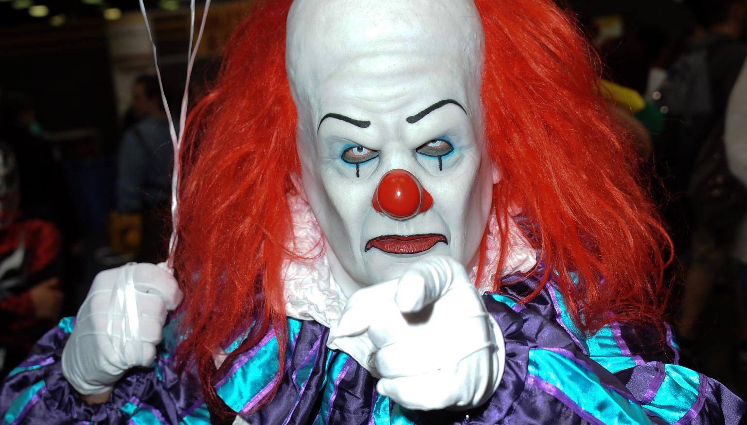 Creepy clown trend spreads across Sydney Nova 969