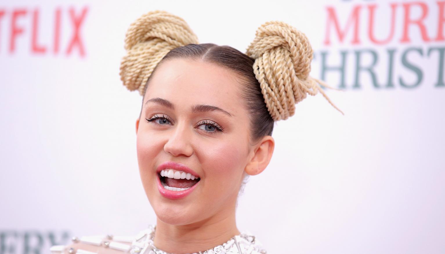 Miley Cyrus and Brie Larson just made us love them a whole ...