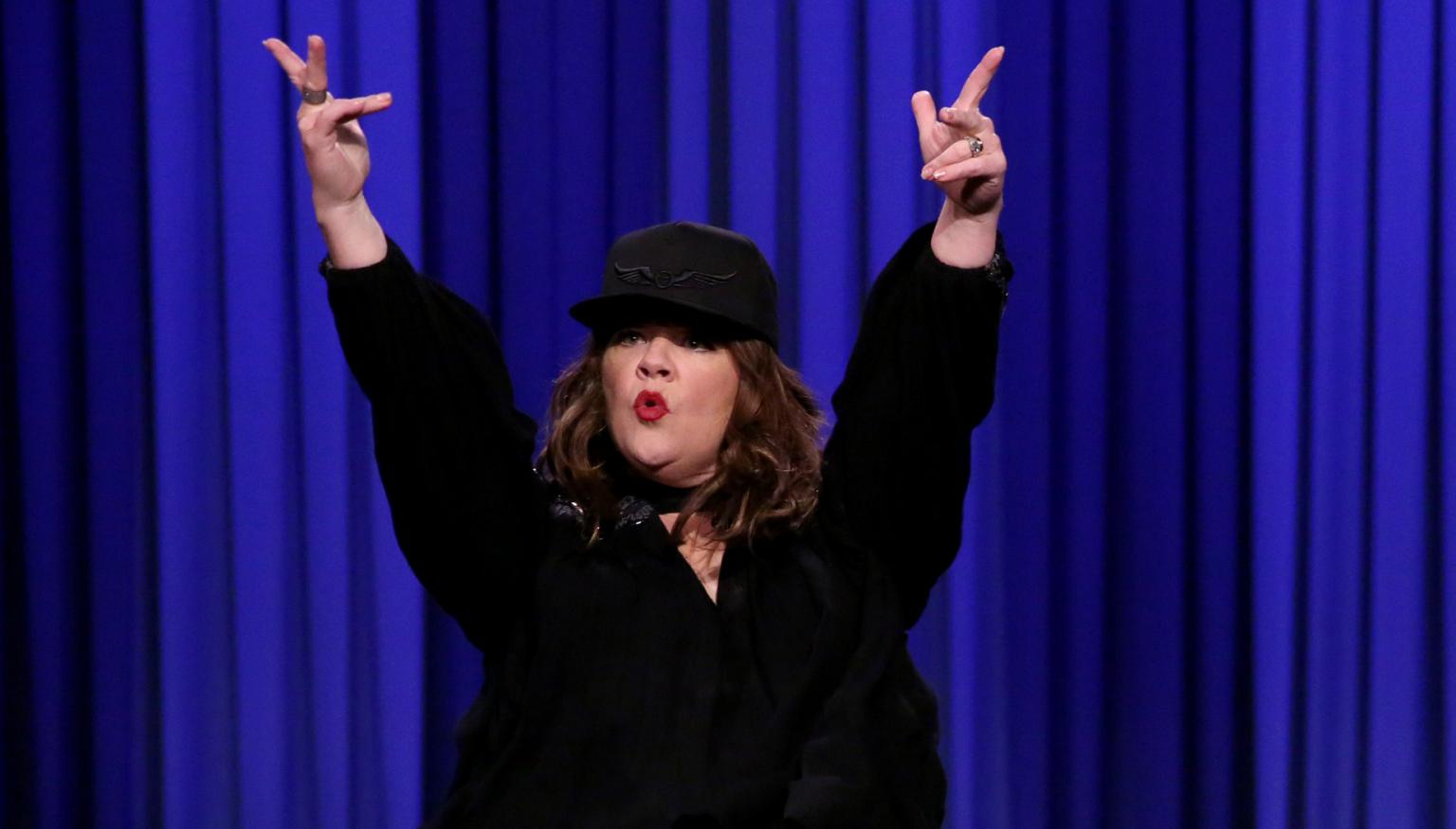 Melissa McCarthy doesn't hold back in amazing Lip Sync Battle