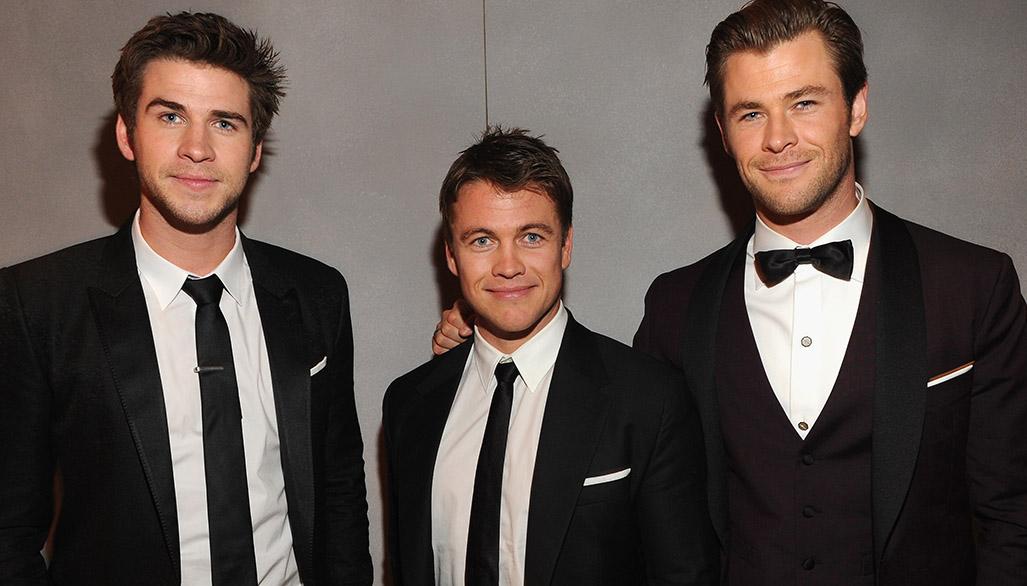 fans go crazy for liam hemsworth s buff dad nova 969