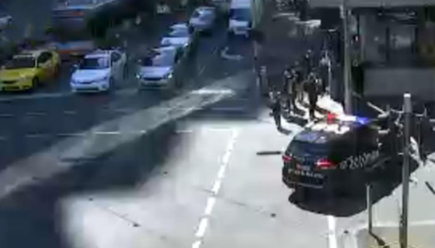 BREAKING Bomb Scare Closes Down Part Of Major Melbourne Street Nova 100