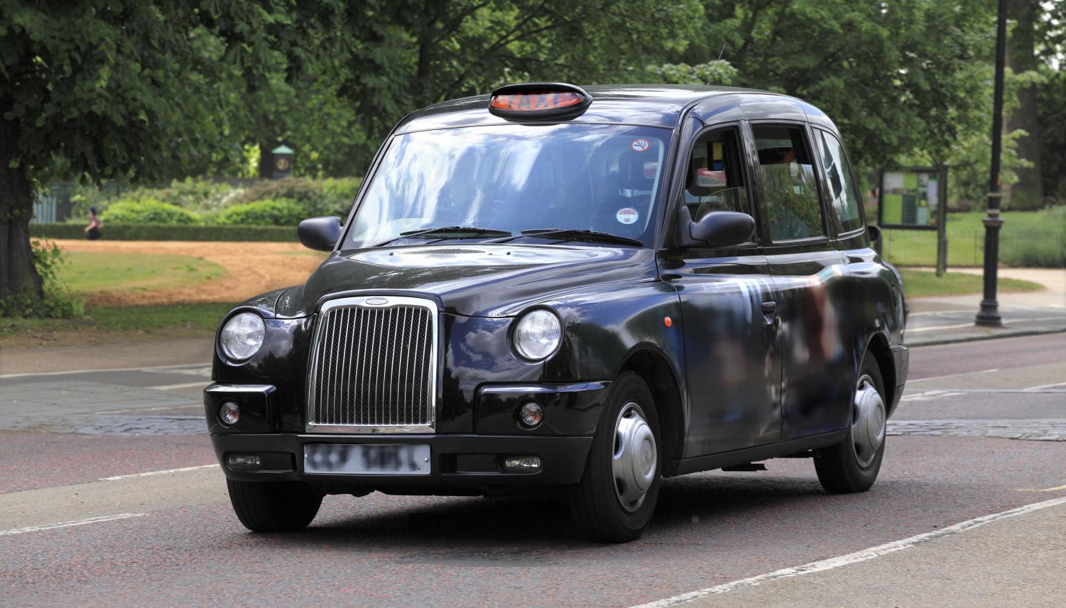 London's iconic black cabs have hit Sydney | Nova 969