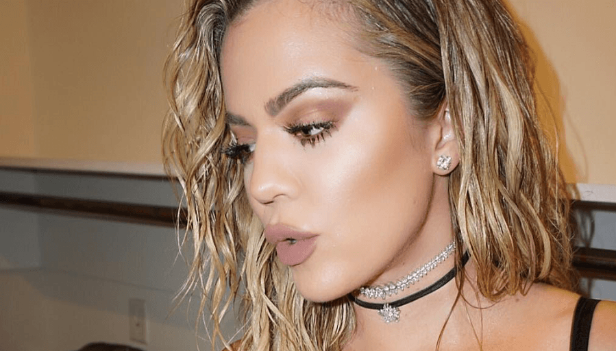 Khloe kardashian has admitted to photoshopping Instagram pics | Nova 100