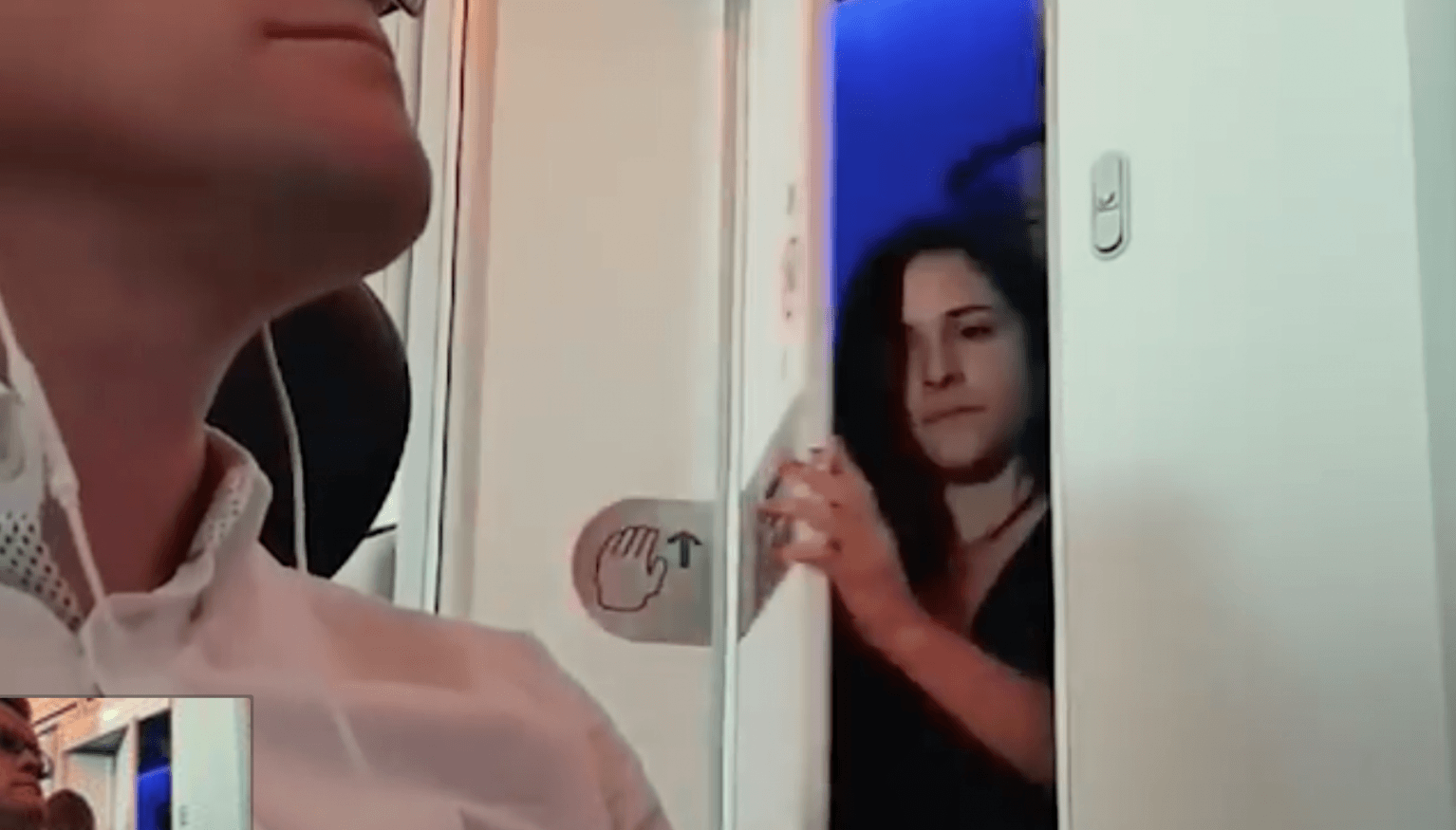 Video Couple Busted Having Sex On A Plane Nova 100