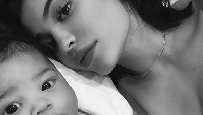 Kylie Jenner Put Stormi In The Most Ridiculous Pram Weve Ever Seen
