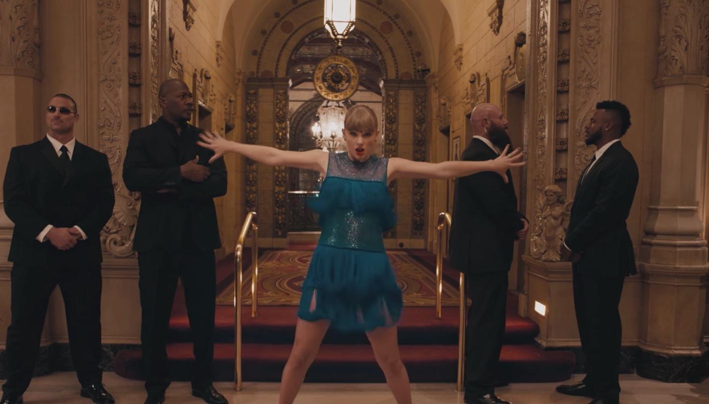 taylor swift delicate live acoustic taylor swift has hidden a bunch of easter eggs in her new taylor swift delicate live acoustic taylor swift has hidden a bunch of easter eggs in her new