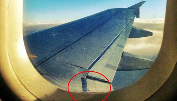Breather Hole Airplane Window : WATCH: There’s a Scientific Reason For ...