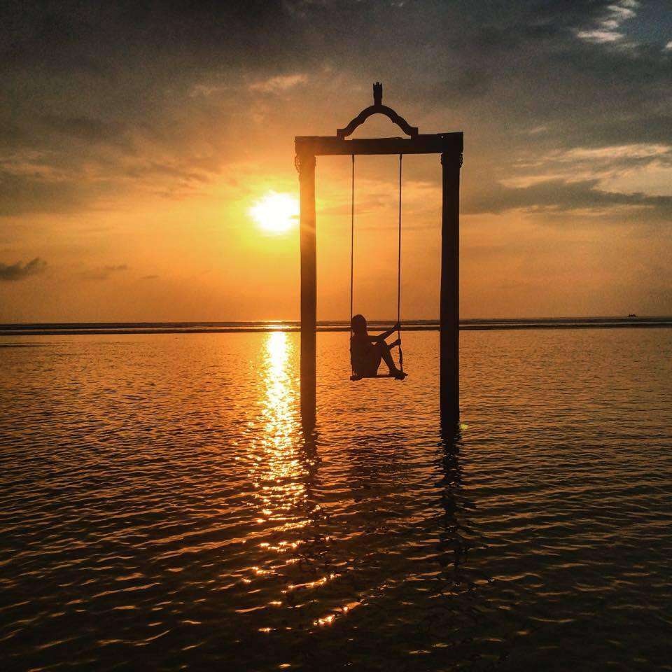 This sea swing is one of the world's best spots for sunset Nova 969