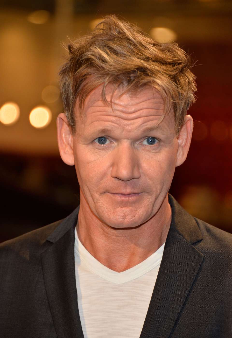 gordon ramsay fuels rumours he s had cosmetic surgery once again