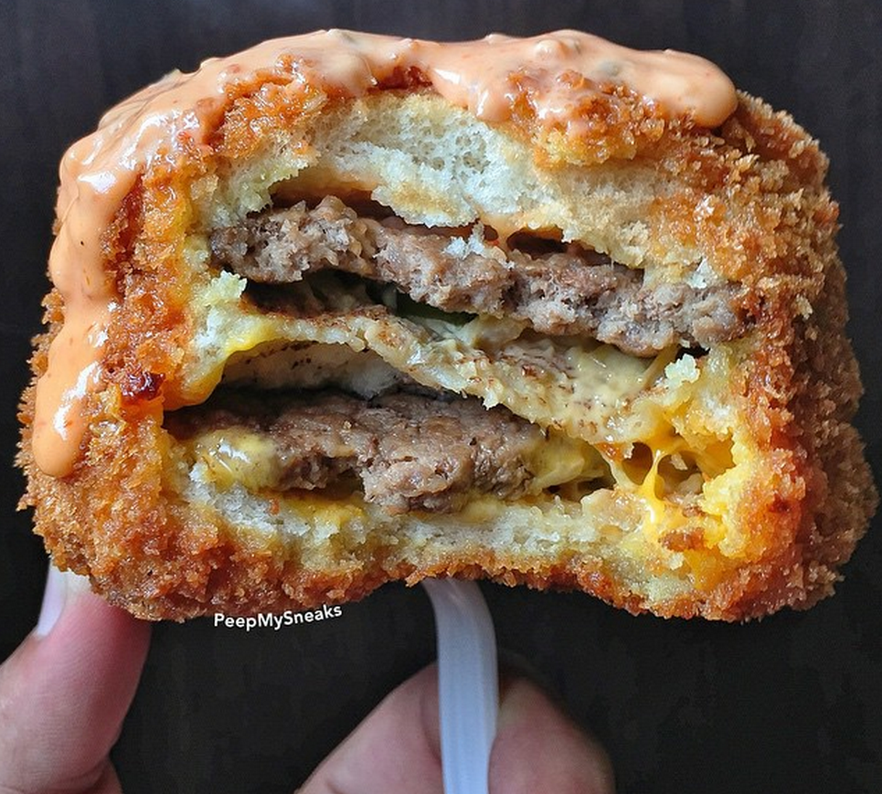 This is what a deep fried Big Mac looks like | Nova 100