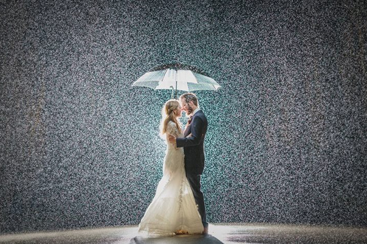 This Rainy Wedding Day Photo Is Absolutely Magical Nova 969