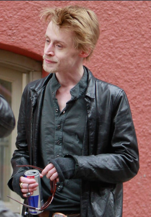 Macaulay Culkin steps out with a brand new look Nova 969
